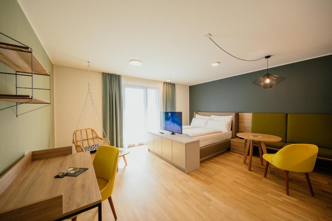 Rioca Vienna Posto 1 Aparthotel Bagian luar foto