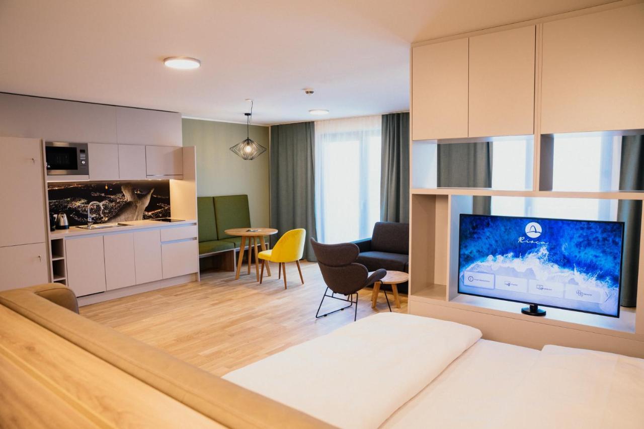 Rioca Vienna Posto 1 Aparthotel Bagian luar foto